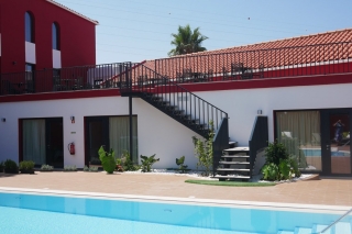 VILLA 3 CAPARICA *****